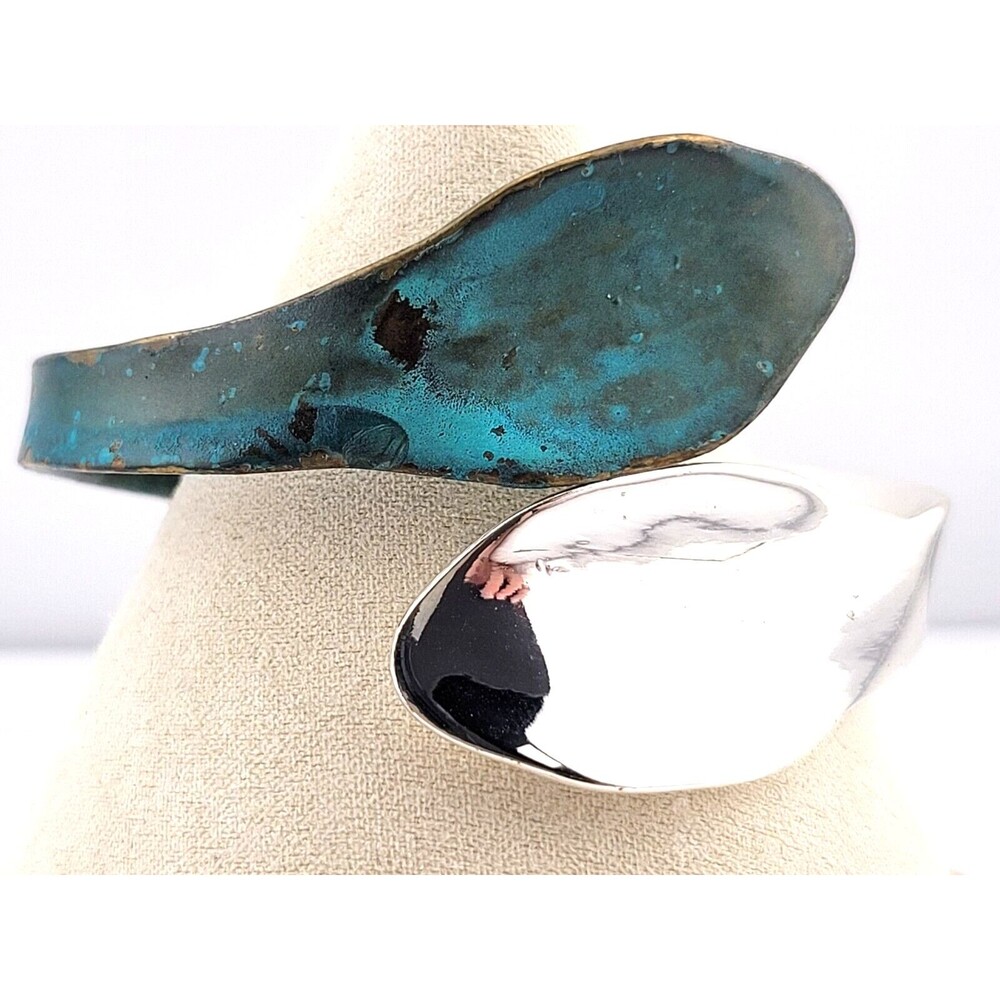 1980s Signed RLM Robert Lee Morris 🥄Spoon Bracelet Hinge Bangle Oxidized Brass